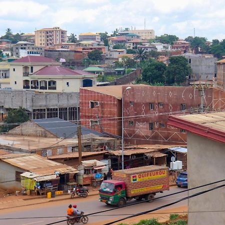 Britannia Hôtel Cmr Yaoundé Esterno foto