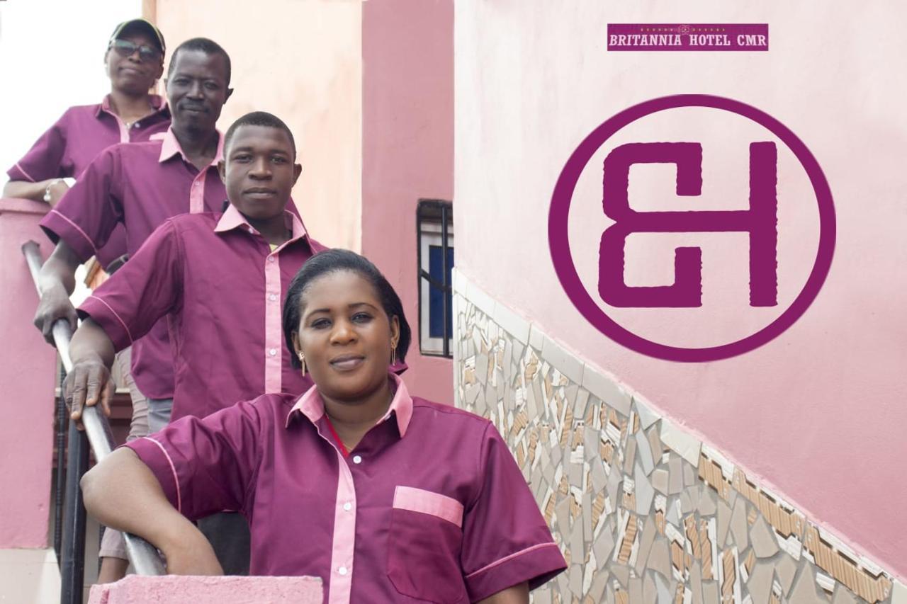 Britannia Hôtel Cmr Yaoundé Esterno foto