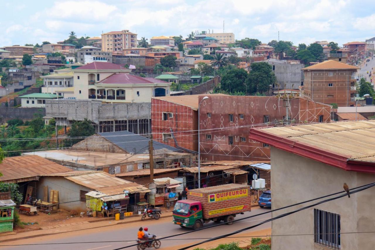 Britannia Hôtel Cmr Yaoundé Esterno foto
