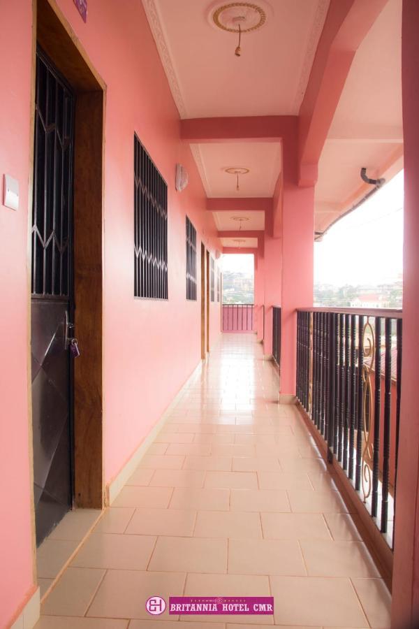 Britannia Hôtel Cmr Yaoundé Esterno foto