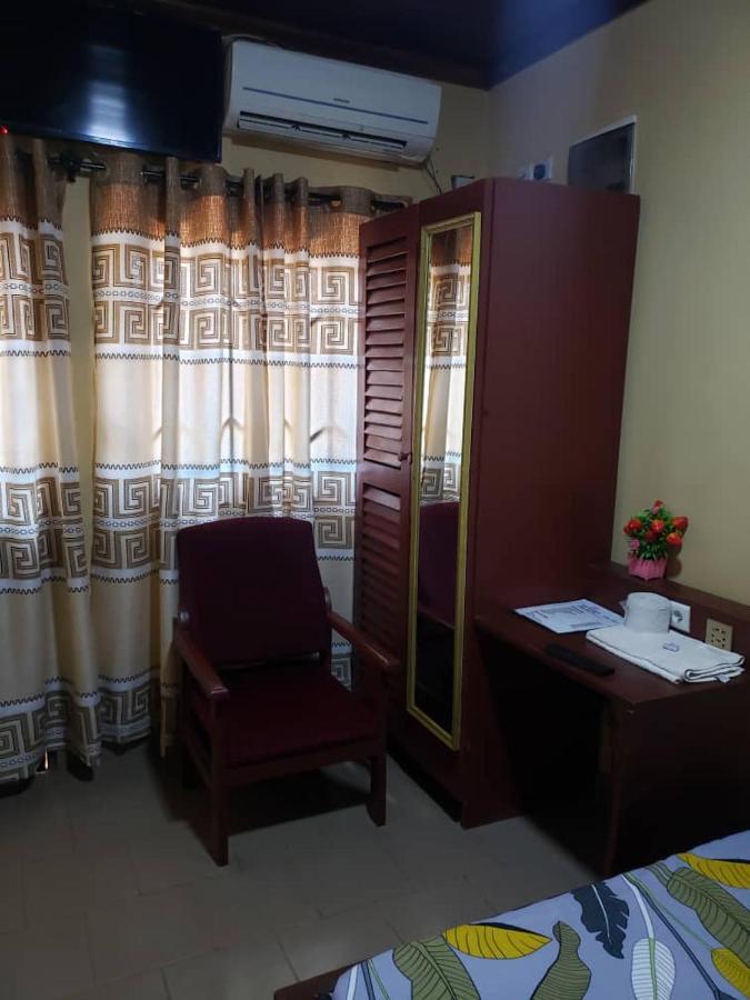 Britannia Hôtel Cmr Yaoundé Esterno foto