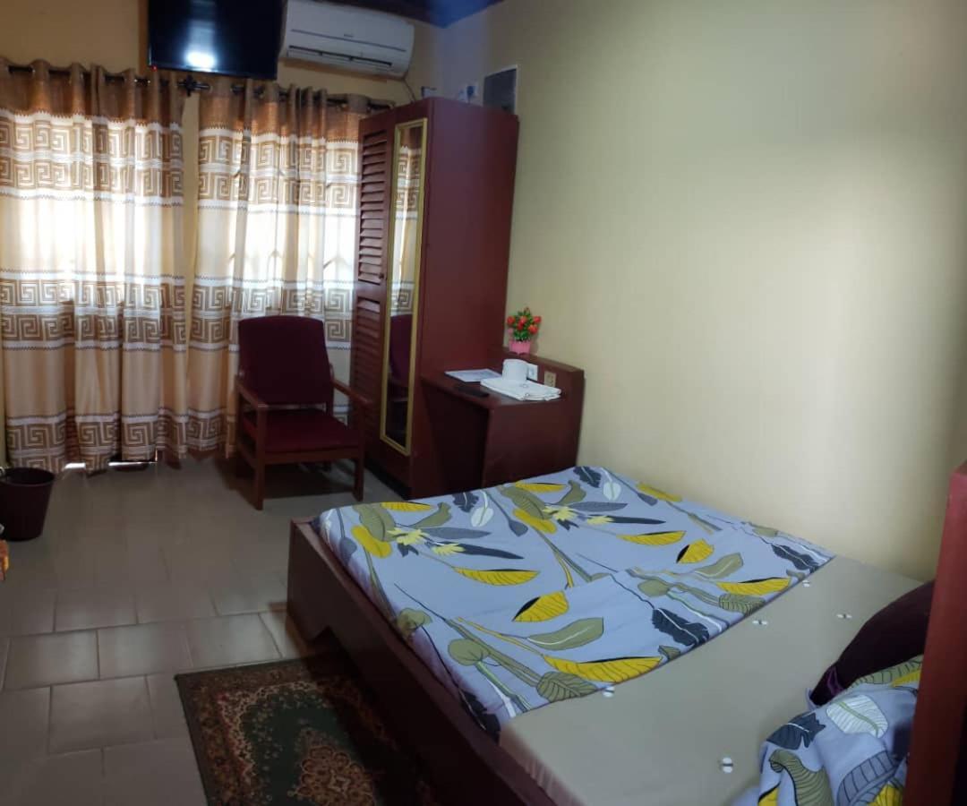 Britannia Hôtel Cmr Yaoundé Esterno foto