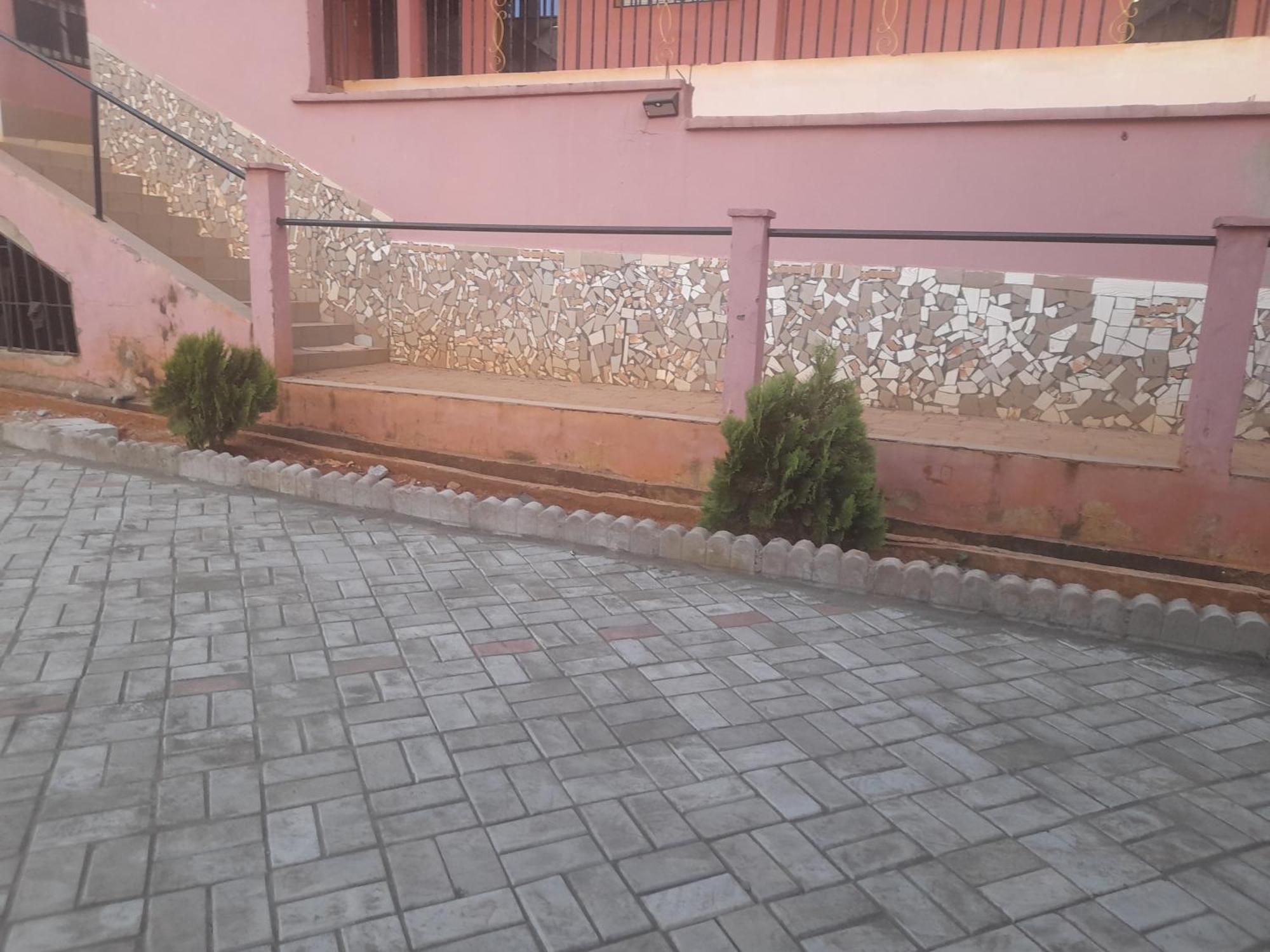 Britannia Hôtel Cmr Yaoundé Esterno foto