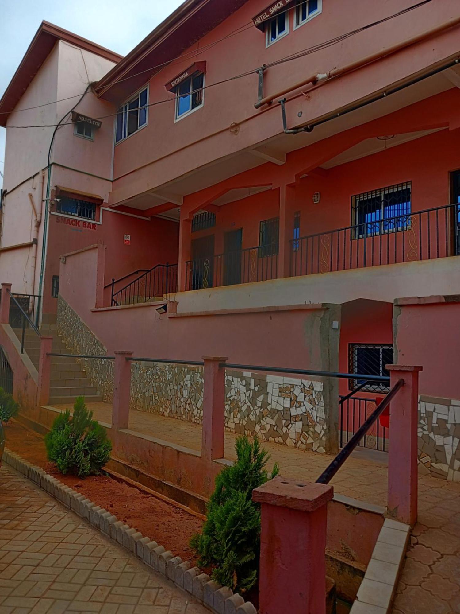 Britannia Hôtel Cmr Yaoundé Esterno foto